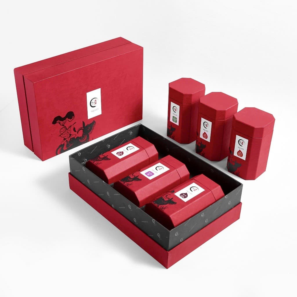 Premium Tea Gift Box Traditional Design 30cm x 20cm x 9cm