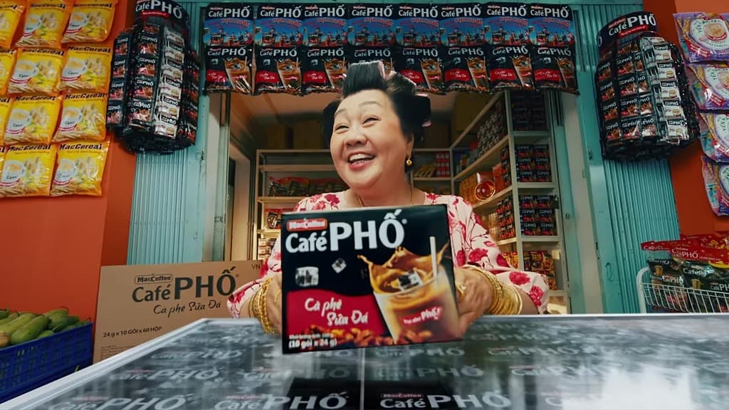 MacCoffee Phố Sữa Đá Iced Coffee Mix 30 Packets 24g Each